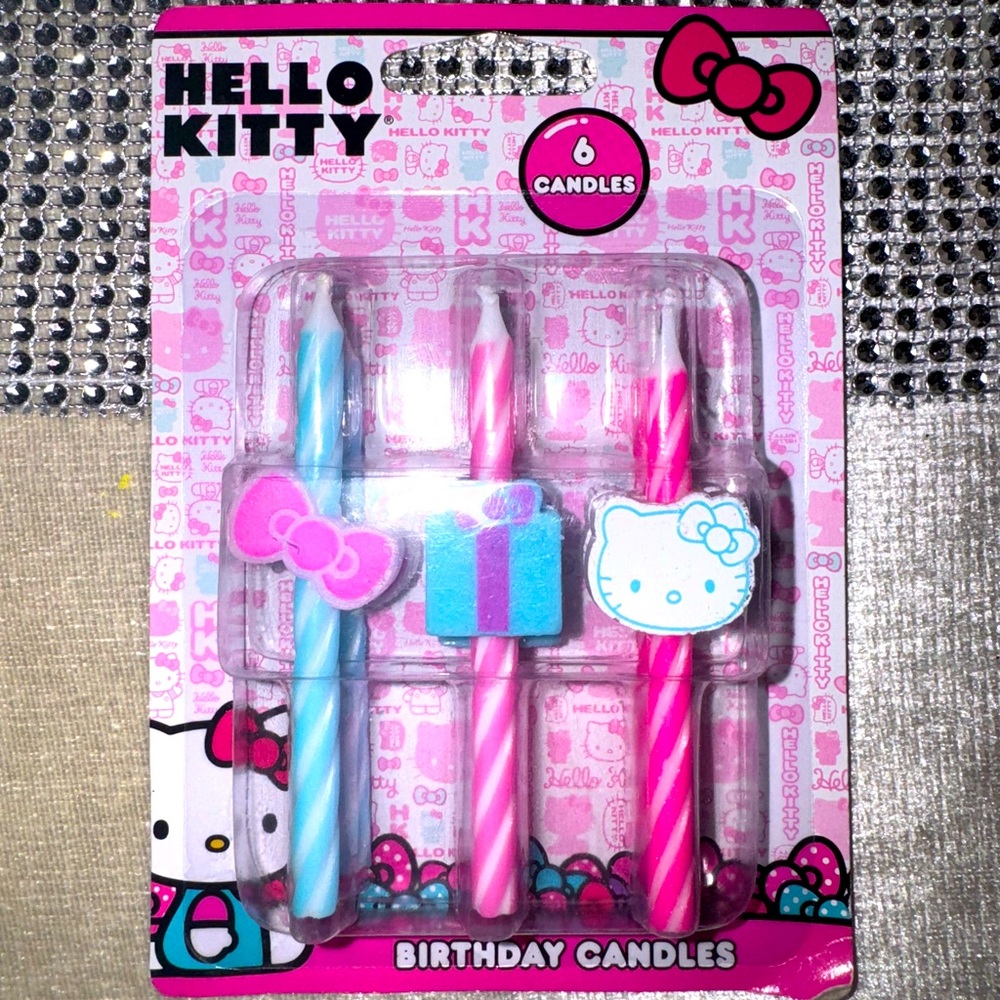 BNIB, Hello Kitty Borthday candles , 6 candles